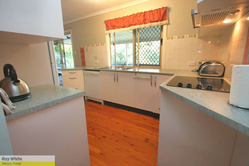 18 Kingfisher Street, ALBANY CREEK QLD 4035, Albany Creek - Thumbnail 3
