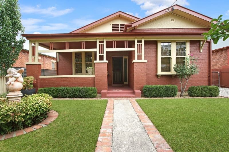719 Young Street, Albury - Image 1