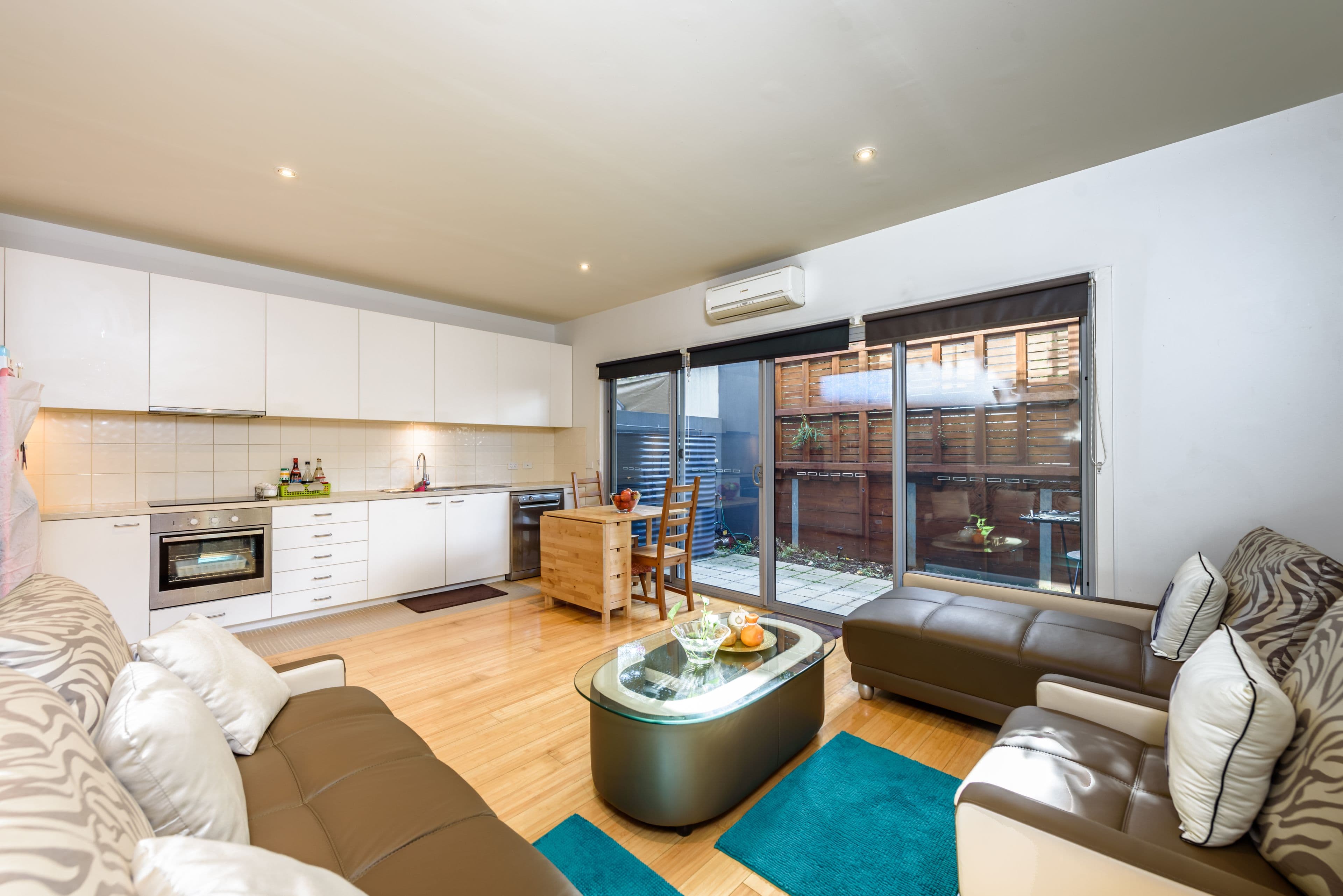 4 Grasstree Way, Bundoora VIC 3083, Bundoora - Thumbnail 2
