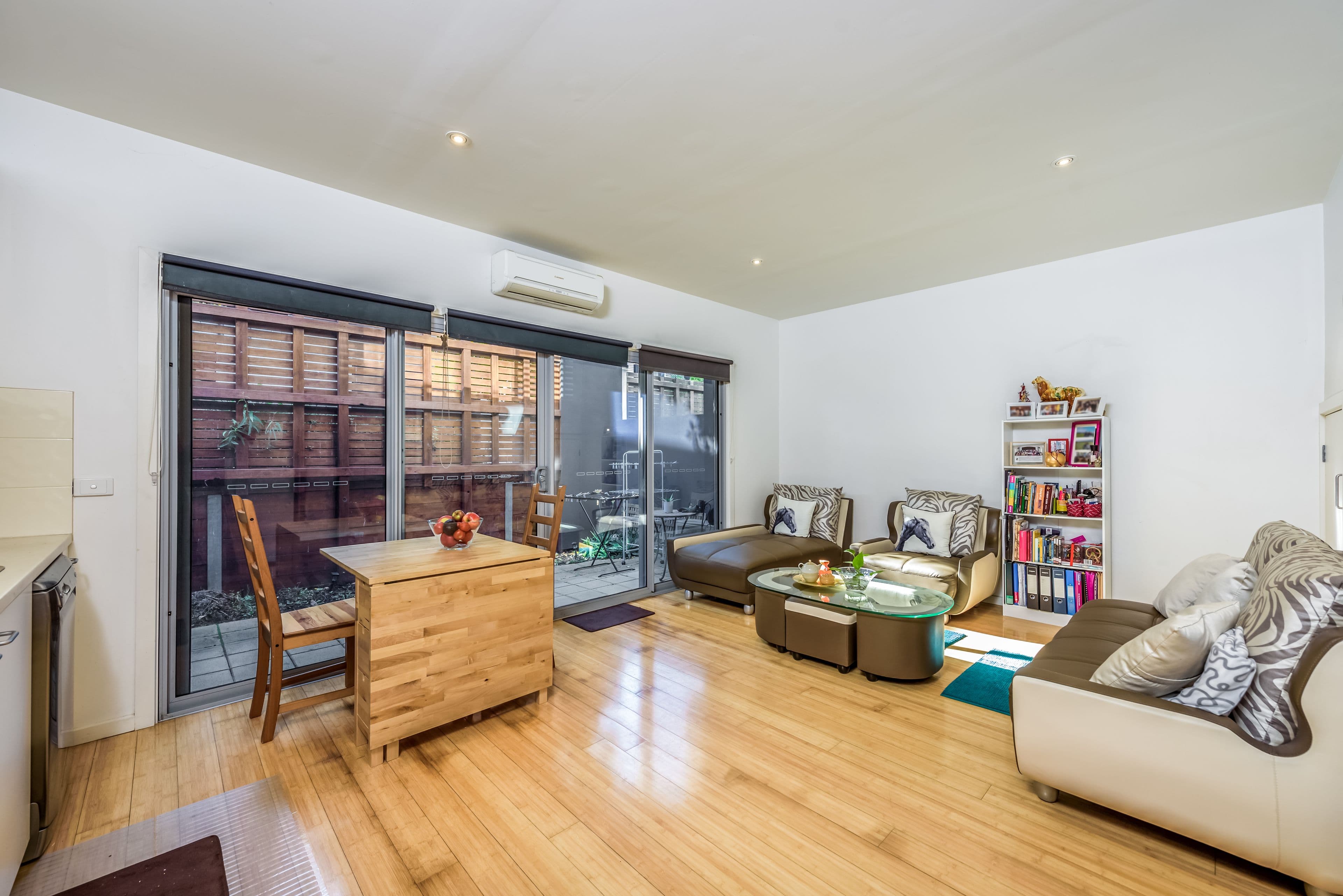 4 Grasstree Way, Bundoora VIC 3083, Bundoora - Thumbnail 3