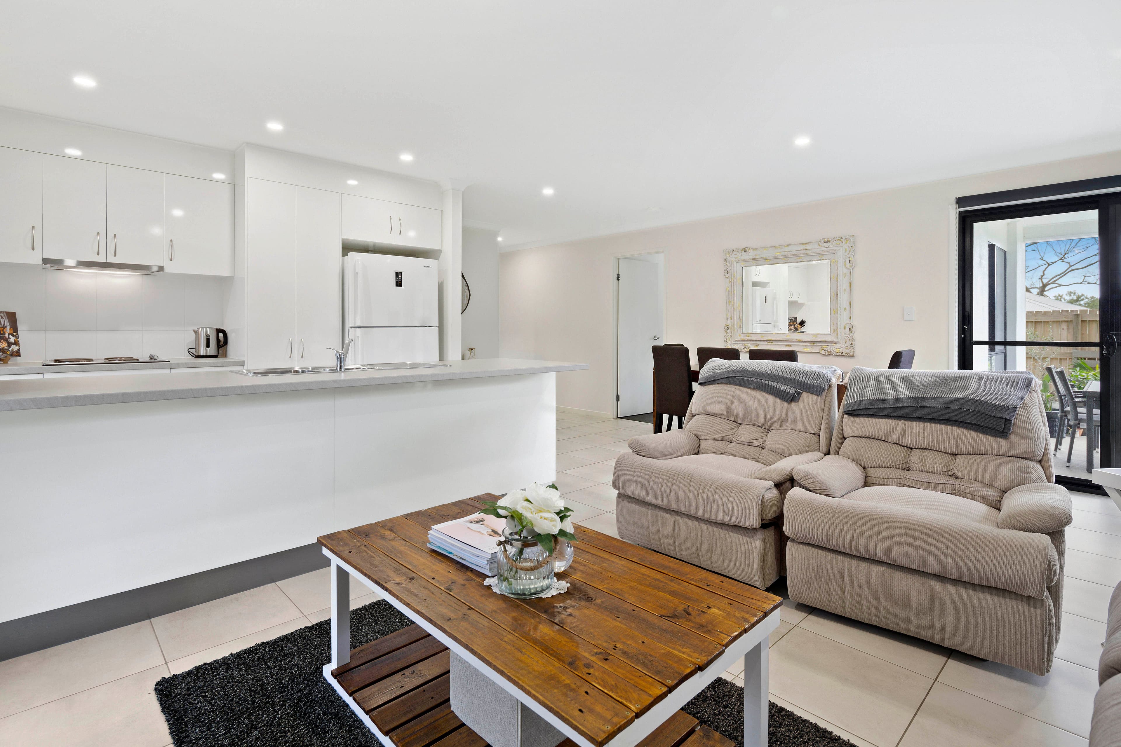 15 Trader Court, CANNONVALE QLD 4802, Cannonvale - Thumbnail 3