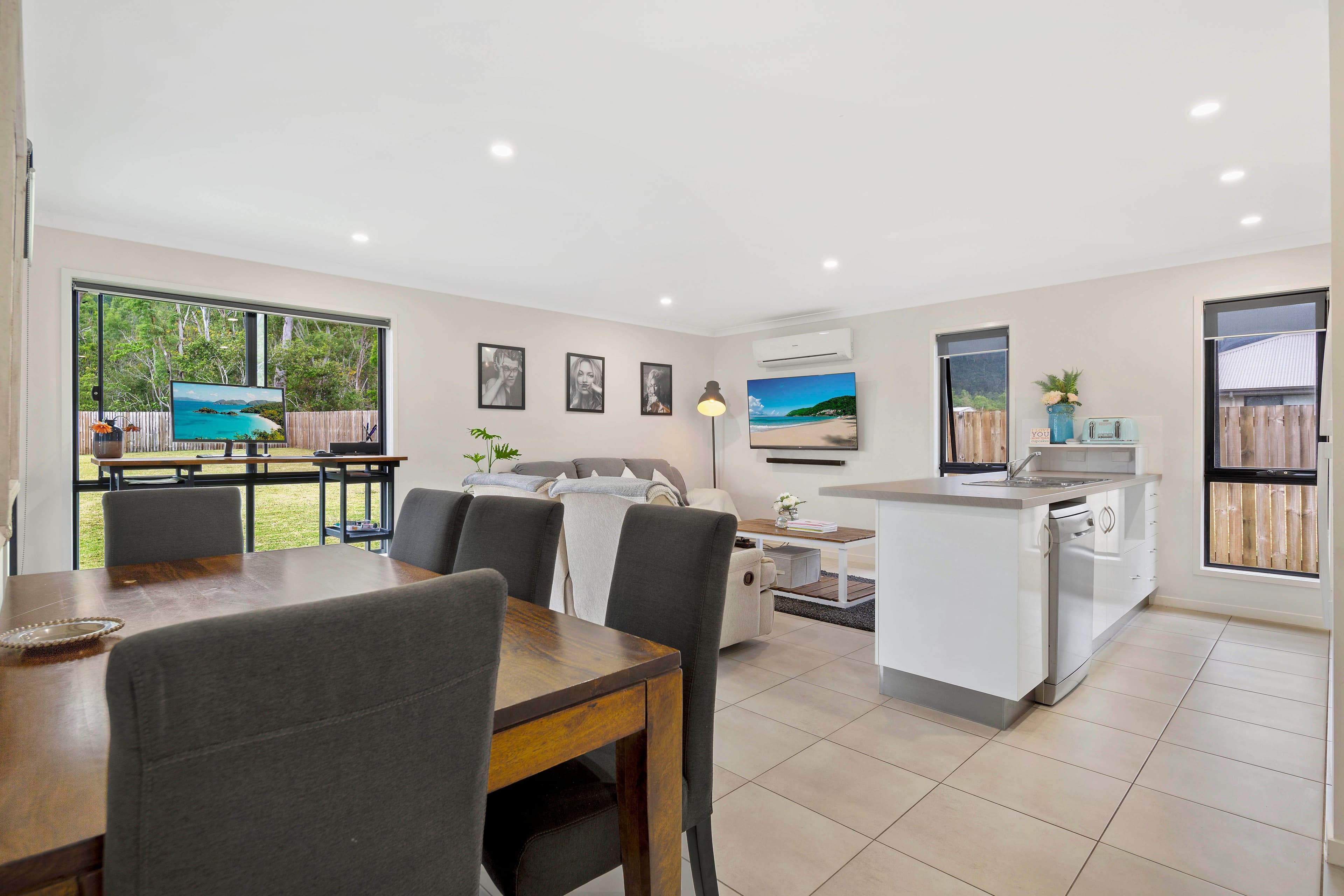 15 Trader Court, CANNONVALE QLD 4802, Cannonvale - Thumbnail 7