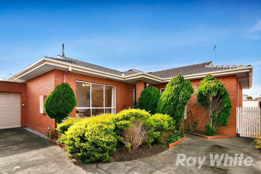 10 Evelyn Street, Glen Waverley VIC 3150, Glen Waverley - Image 1