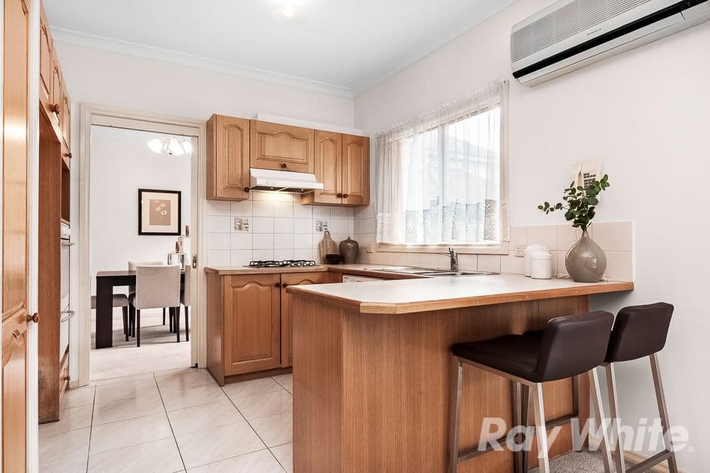 10 Evelyn Street, Glen Waverley VIC 3150, Glen Waverley - Thumbnail 3