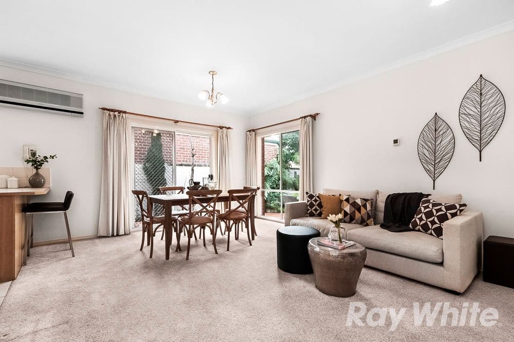 10 Evelyn Street, Glen Waverley VIC 3150, Glen Waverley - Thumbnail 4