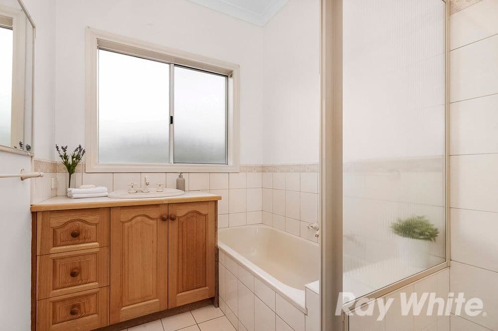 10 Evelyn Street, Glen Waverley VIC 3150, Glen Waverley - Thumbnail 8