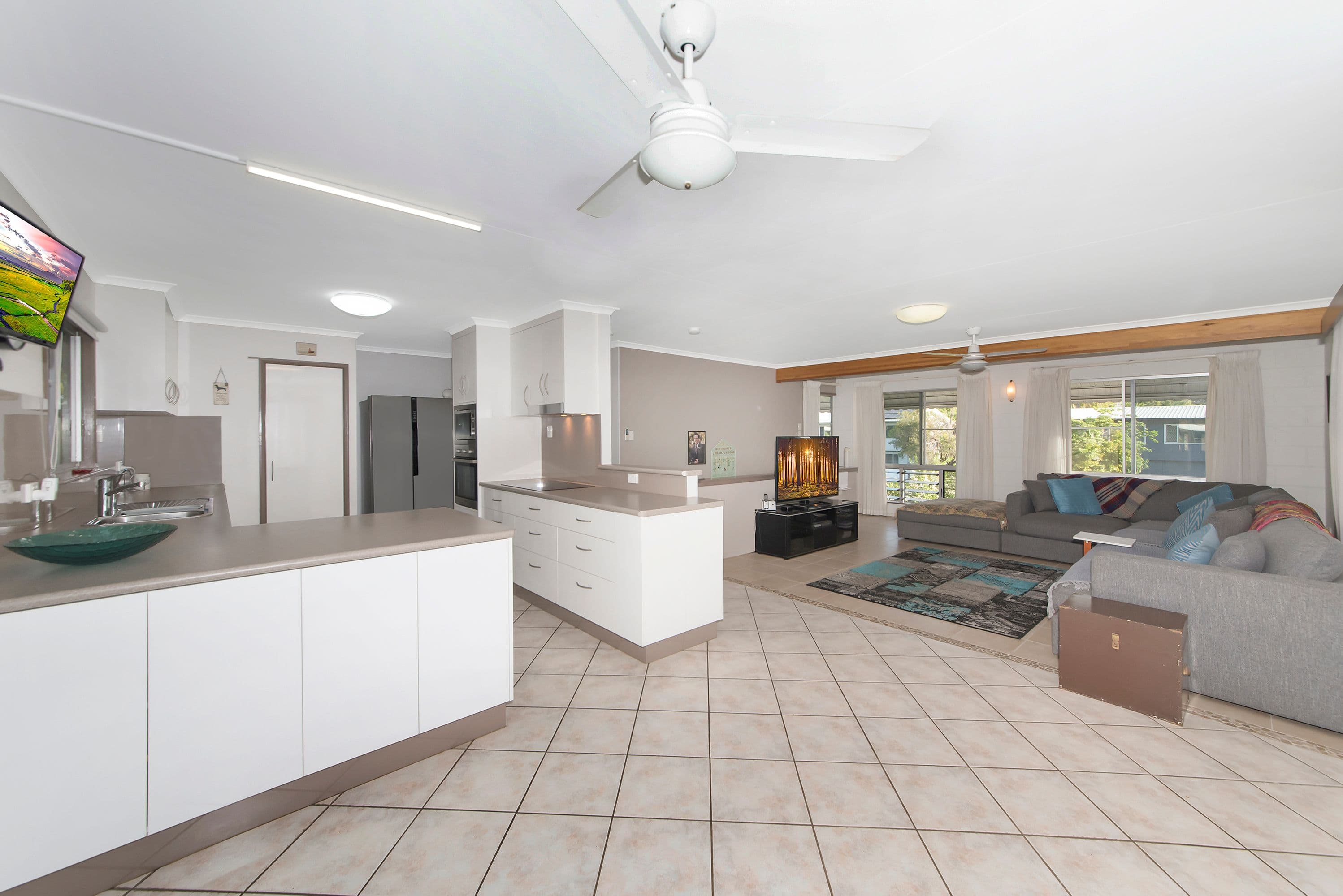 19 Lambert Street, Kirwan QLD 4817, Kirwan - Thumbnail 3
