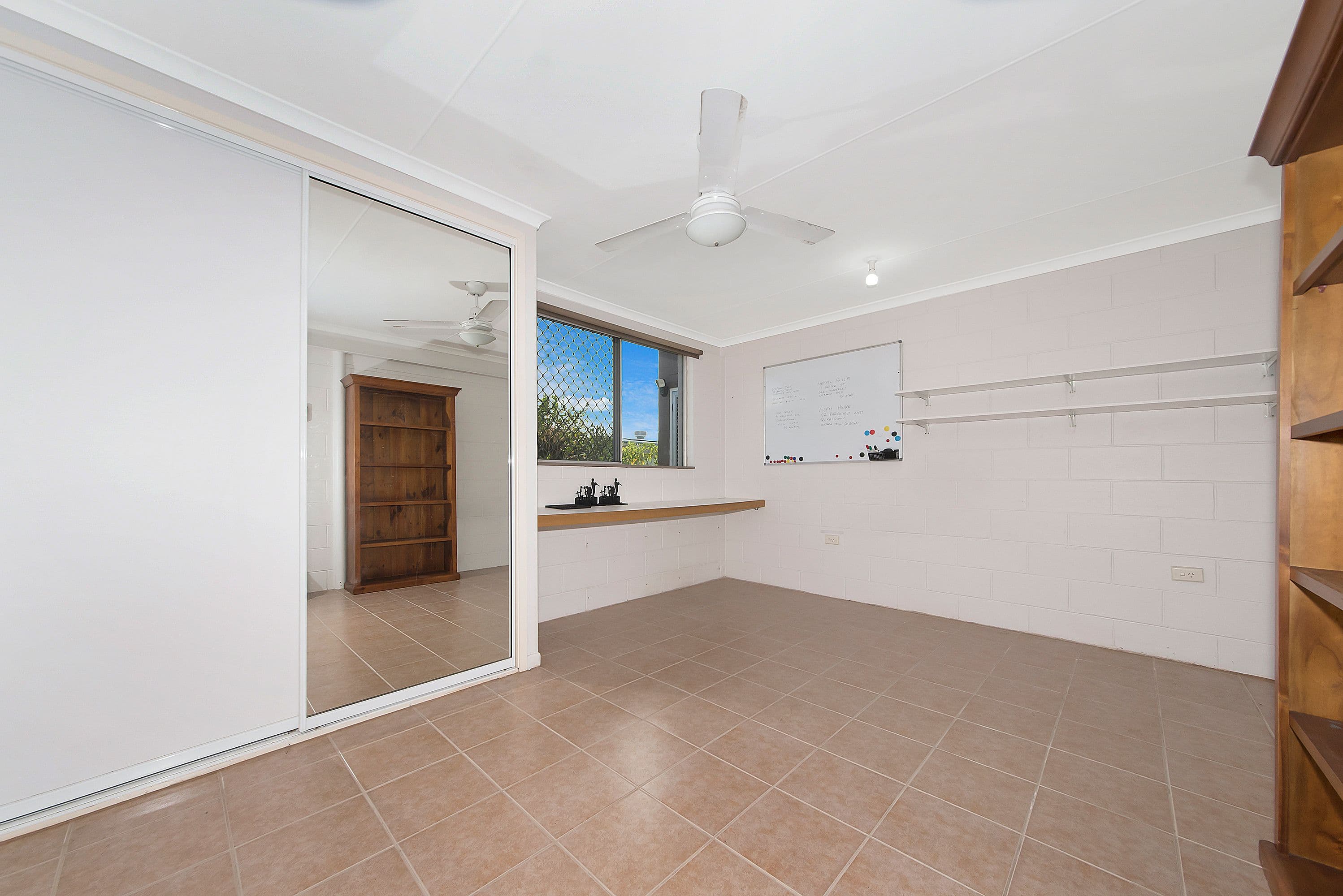 19 Lambert Street, Kirwan QLD 4817, Kirwan - Thumbnail 8