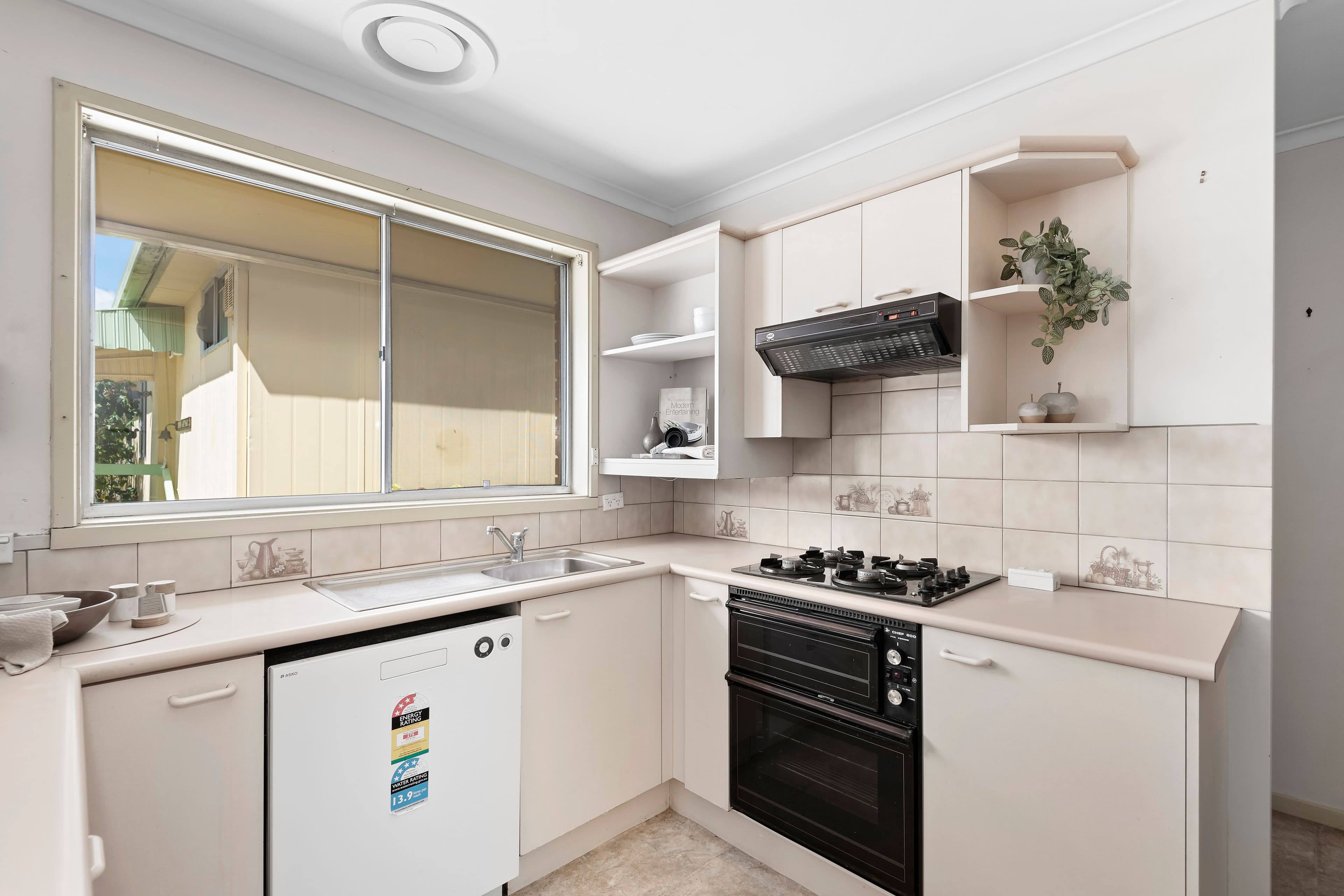 14 Mahoney Crescent, Seaford VIC 3198, Seaford - Thumbnail 7