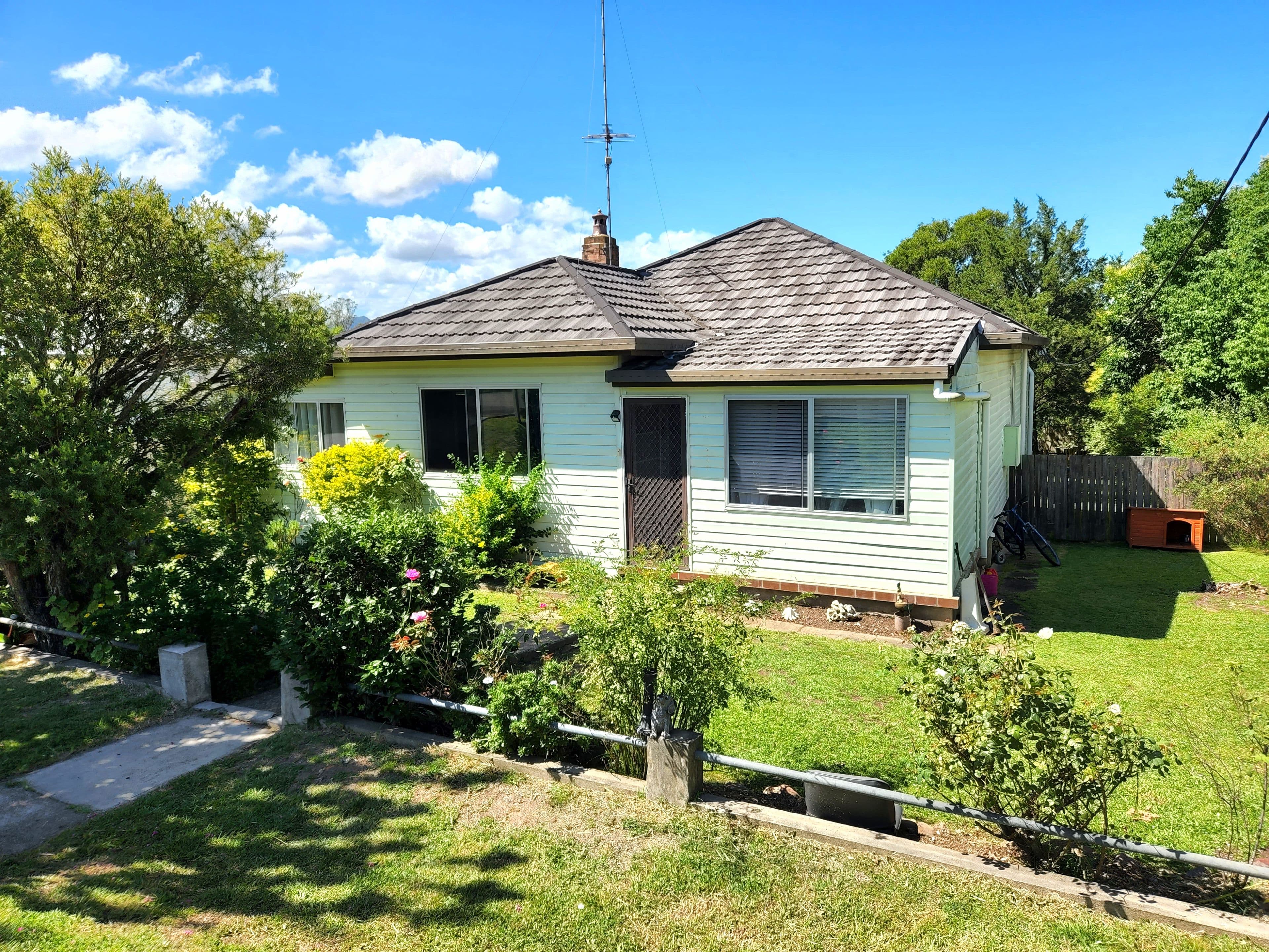 83 Hume Street, Gloucester NSW 2422, Gloucester - Image 1