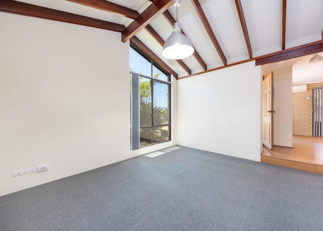 10 Lessar Place, Parkwood WA 6147, Parkwood - Thumbnail 5