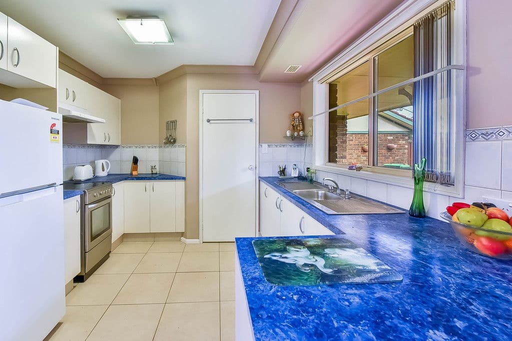 3 Packard Close, Ingleburn NSW 2565, Ingleburn - Thumbnail 2
