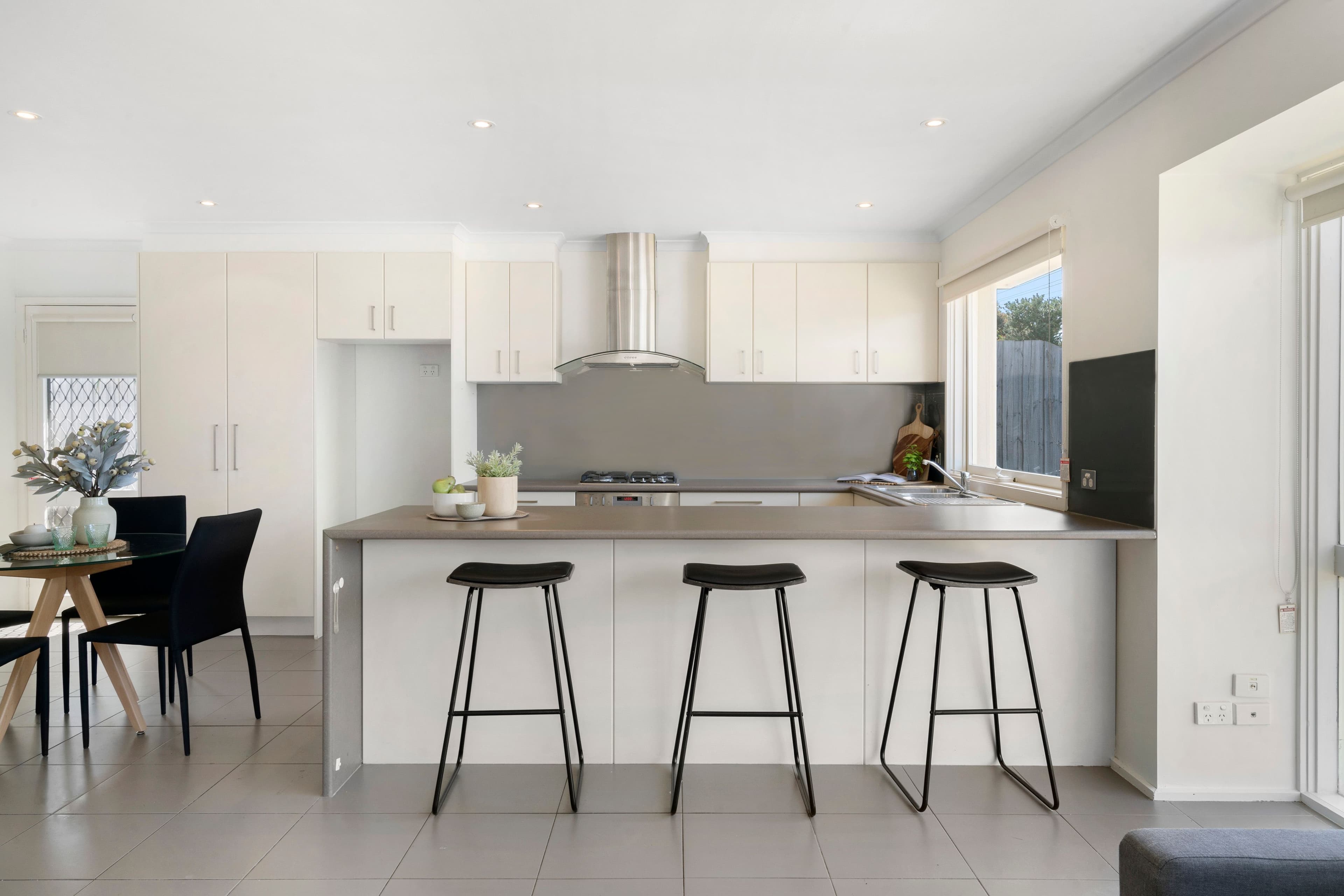 9 Minton Drive, Frankston VIC 3199, Frankston - Thumbnail 3