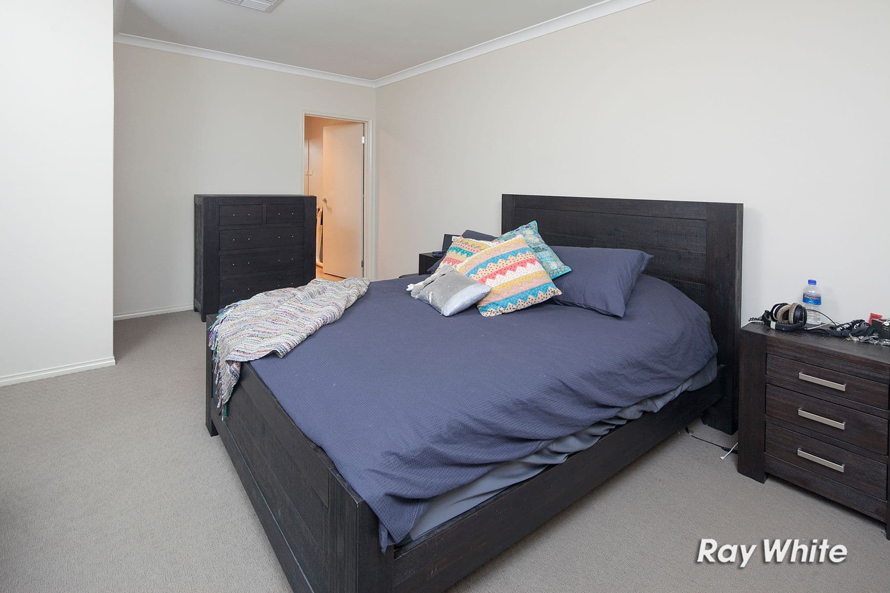 16 Brolin Terrace, Cranbourne North VIC 3977, Cranbourne North - Thumbnail 3