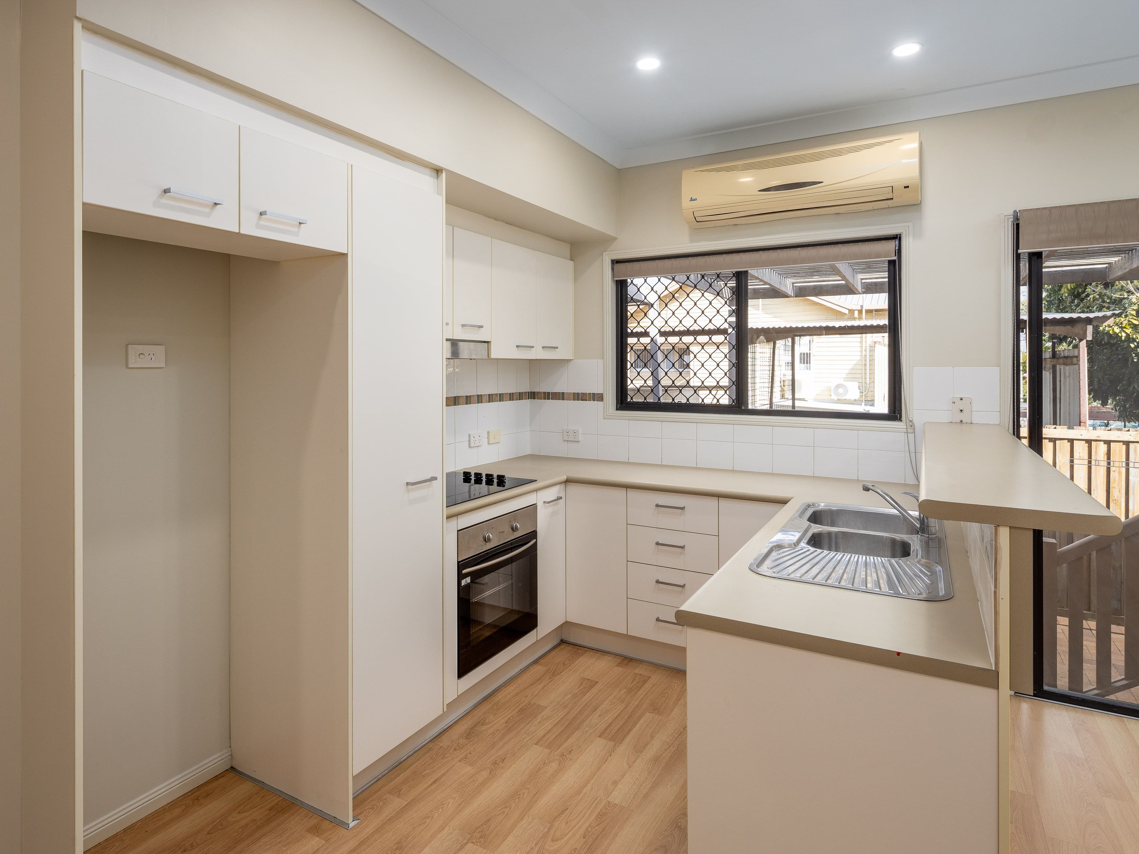 18 Pretoria Street, Zillmere QLD 4034, Zillmere - Thumbnail 2