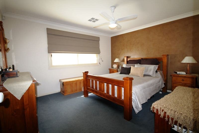 1 Bulga Place, HOXTON PARK NSW 2171, Hoxton Park - Thumbnail 8