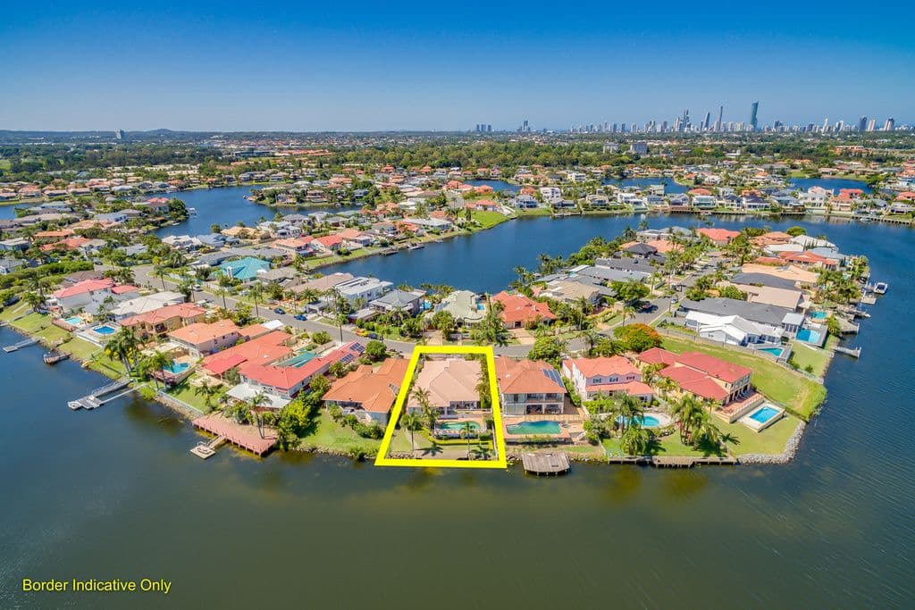 28 Montevideo Drive, Clear Island Waters QLD 4226, Clear Island Waters - Thumbnail 6