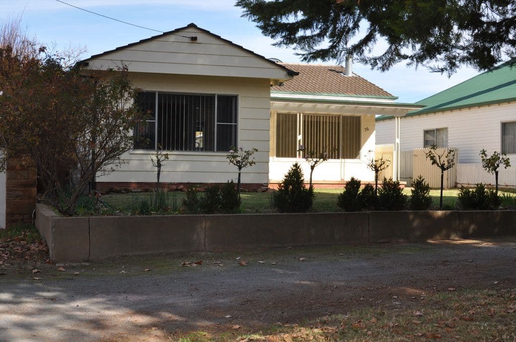 76 Larmer Street, Narrandera NSW 2700, Narrandera - Image 1