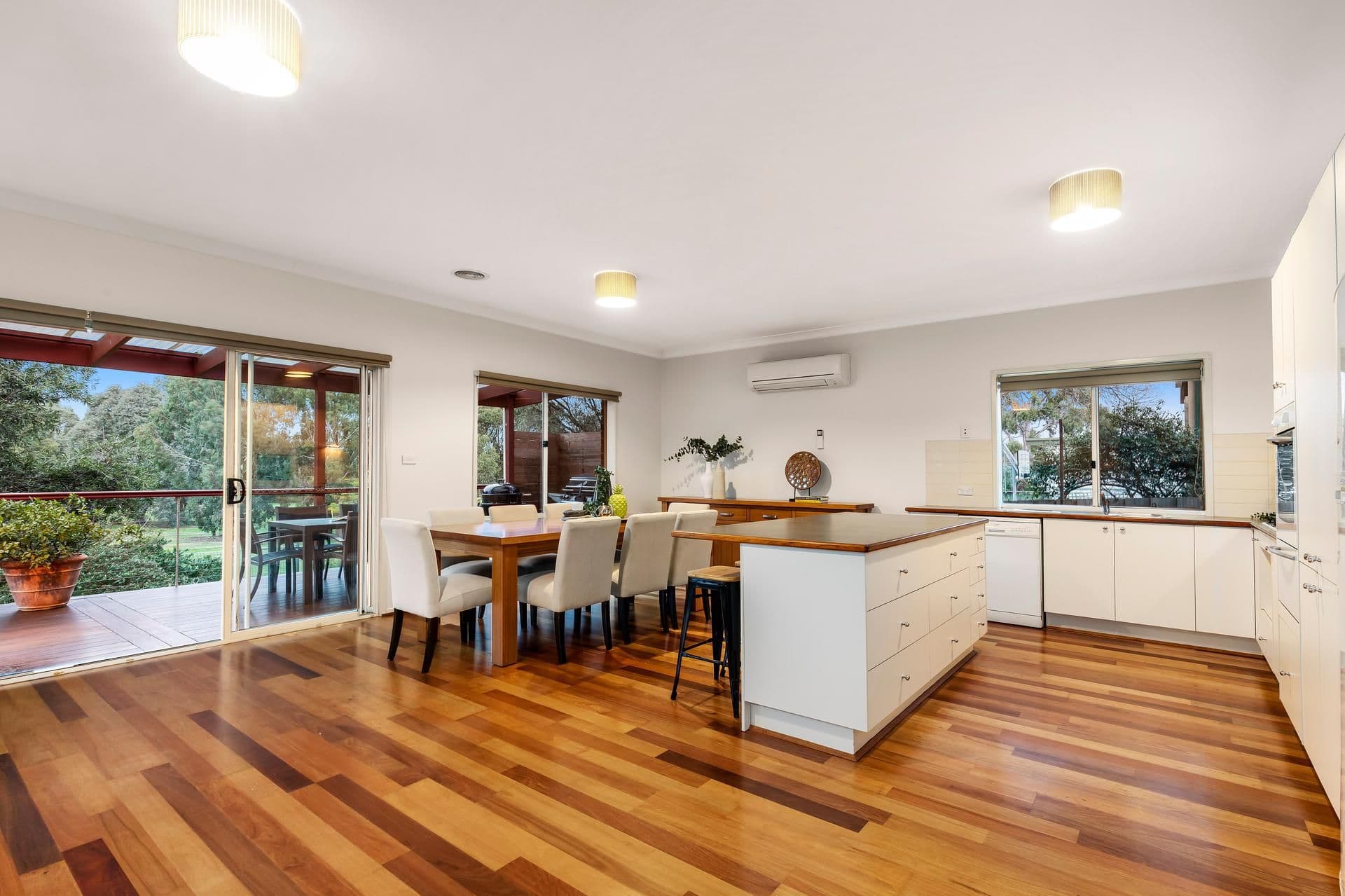 70 Canora Street, Blackburn South VIC 3130, Blackburn South - Thumbnail 7