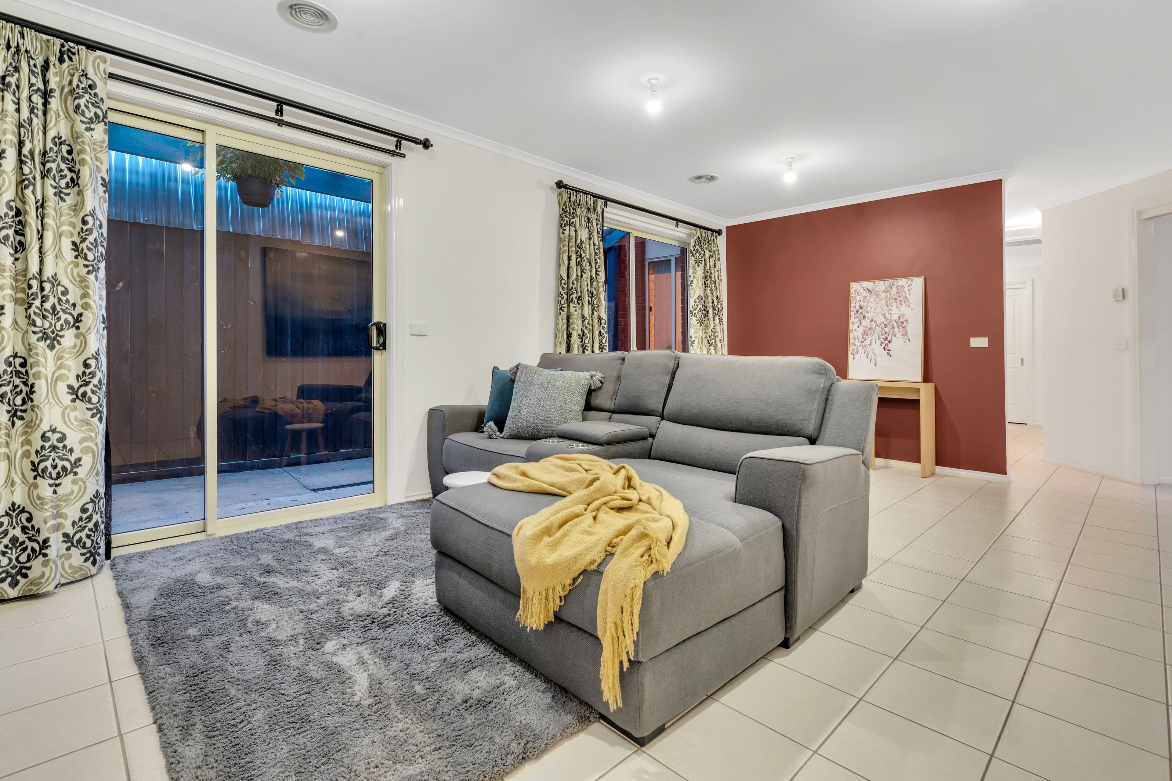 8 Orlando Drive, Roxburgh Park VIC 3064, Roxburgh Park - Thumbnail 4
