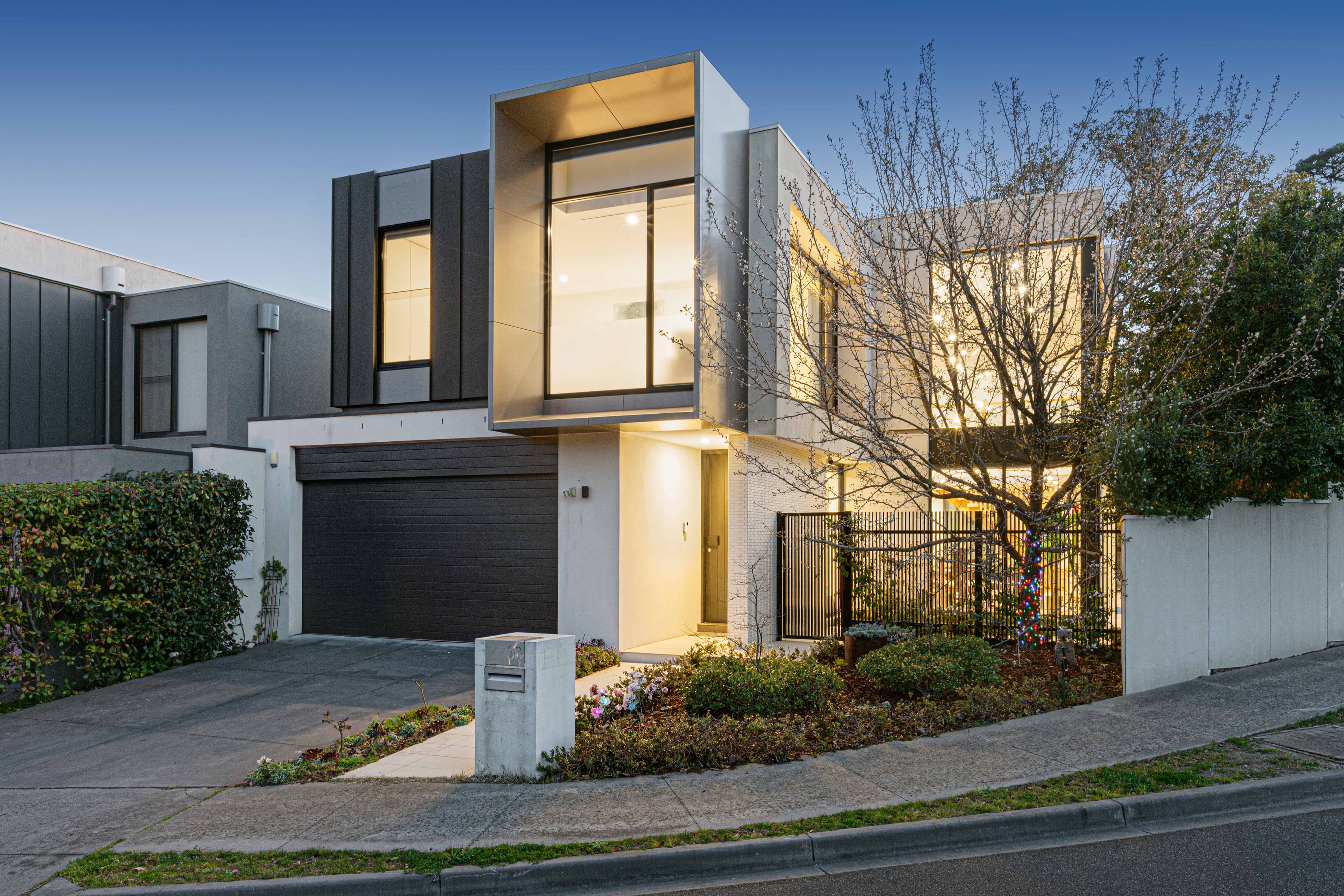 38 Main Drive, Kew VIC 3101, Kew - Thumbnail 2