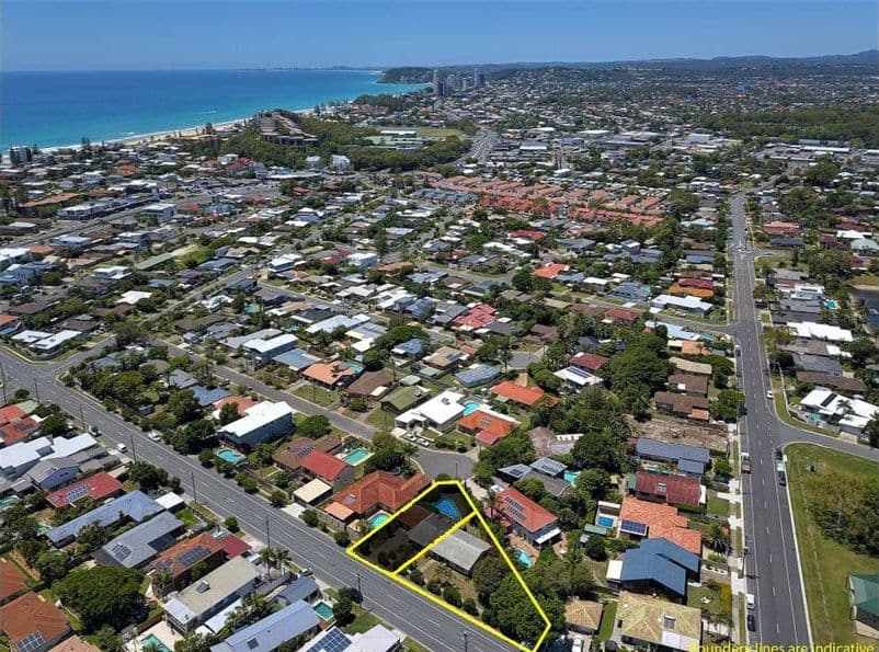 68 Surf Street, Mermaid Waters QLD 4218, Mermaid Waters - Thumbnail 4