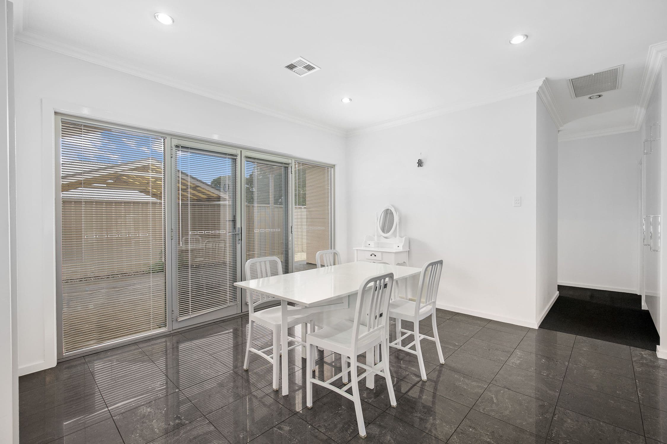 13 Allison Street, Mount Gambier SA 5290, Mount Gambier - Thumbnail 8
