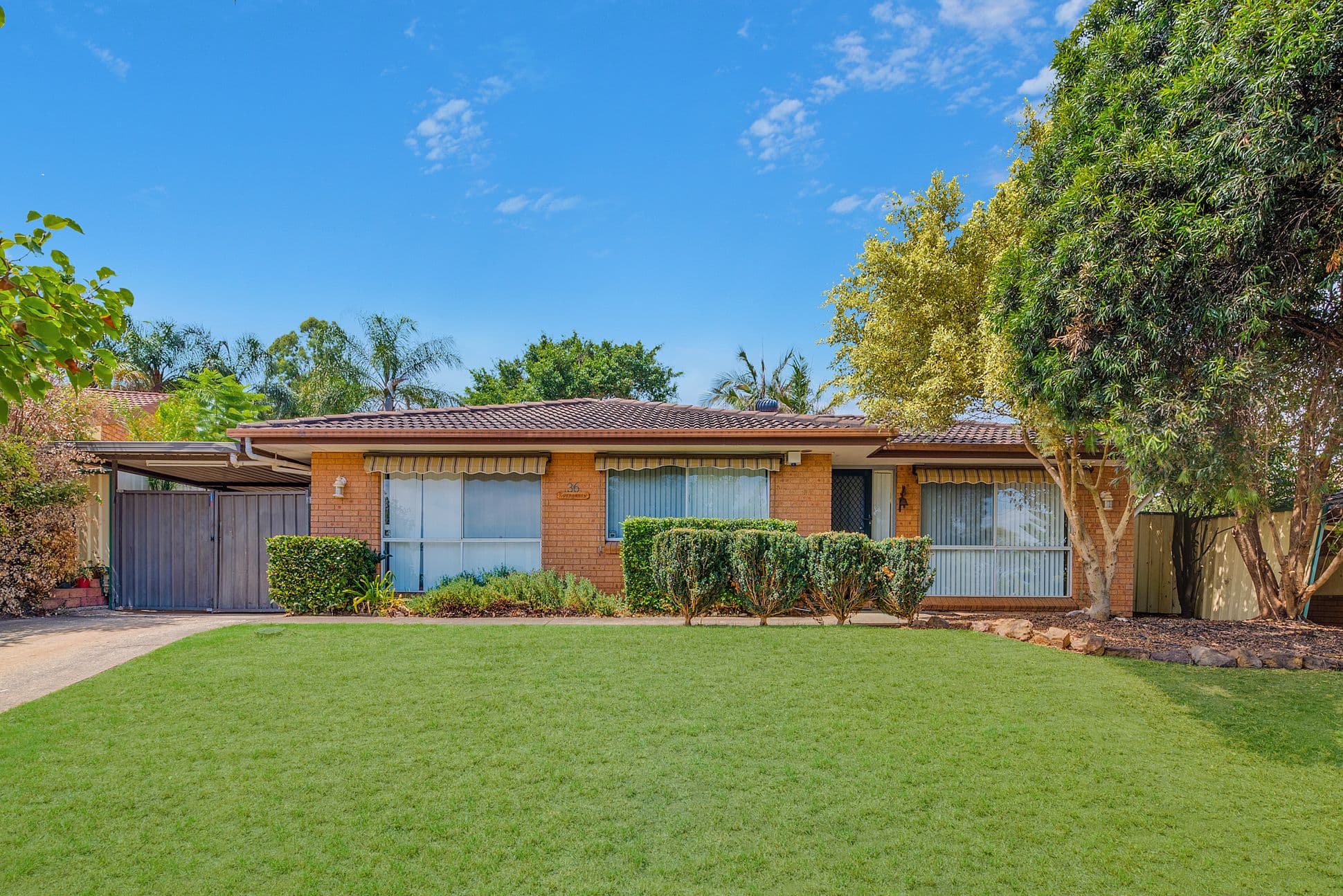 Minto NSW 2566, Minto - Image 1
