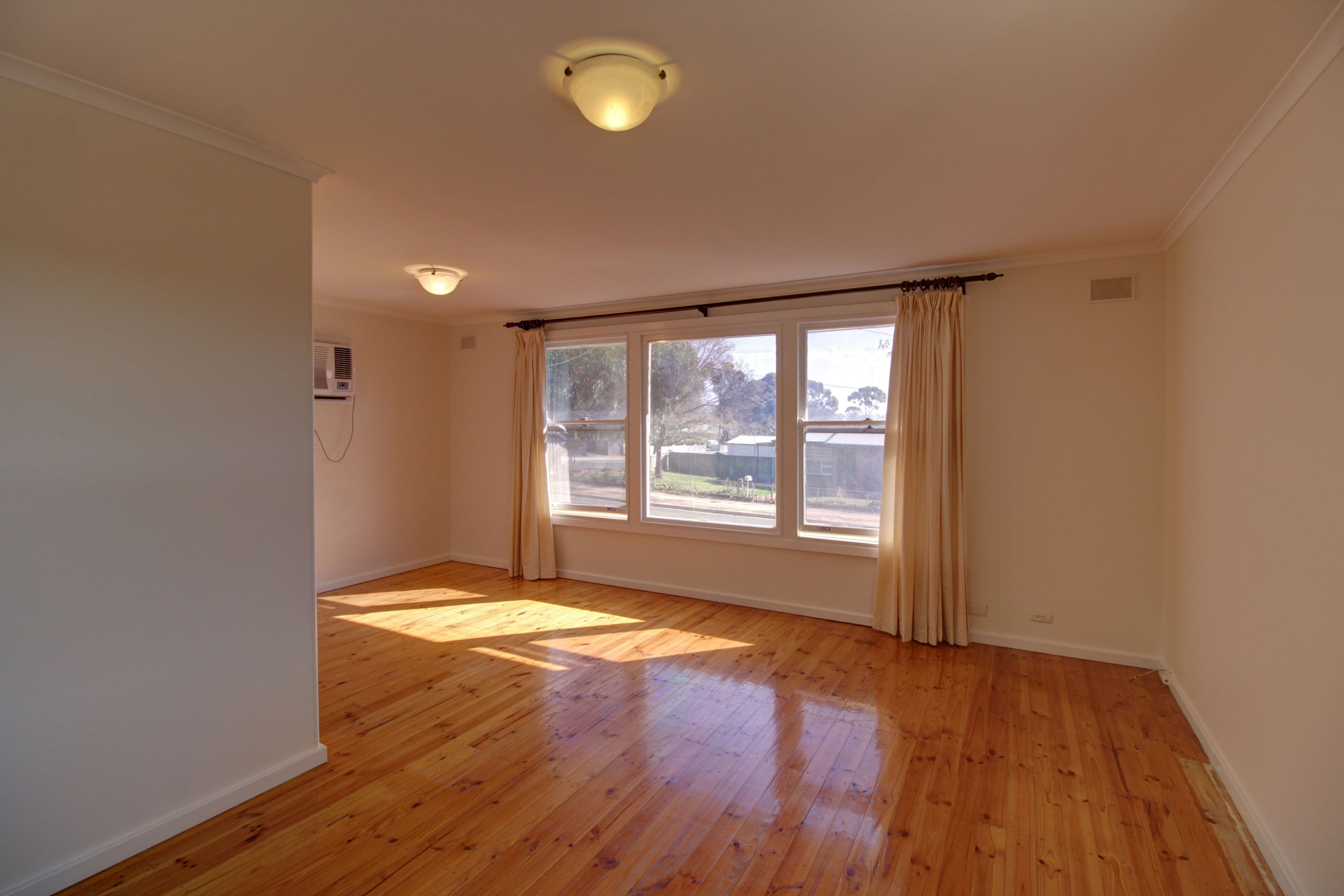 35 Hayward Terrace, Loxton SA 5333, Loxton - Thumbnail 2