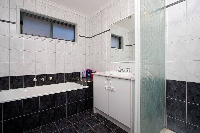 11  Barina Way, Mill Park VIC 3082, Mill Park - Thumbnail 7