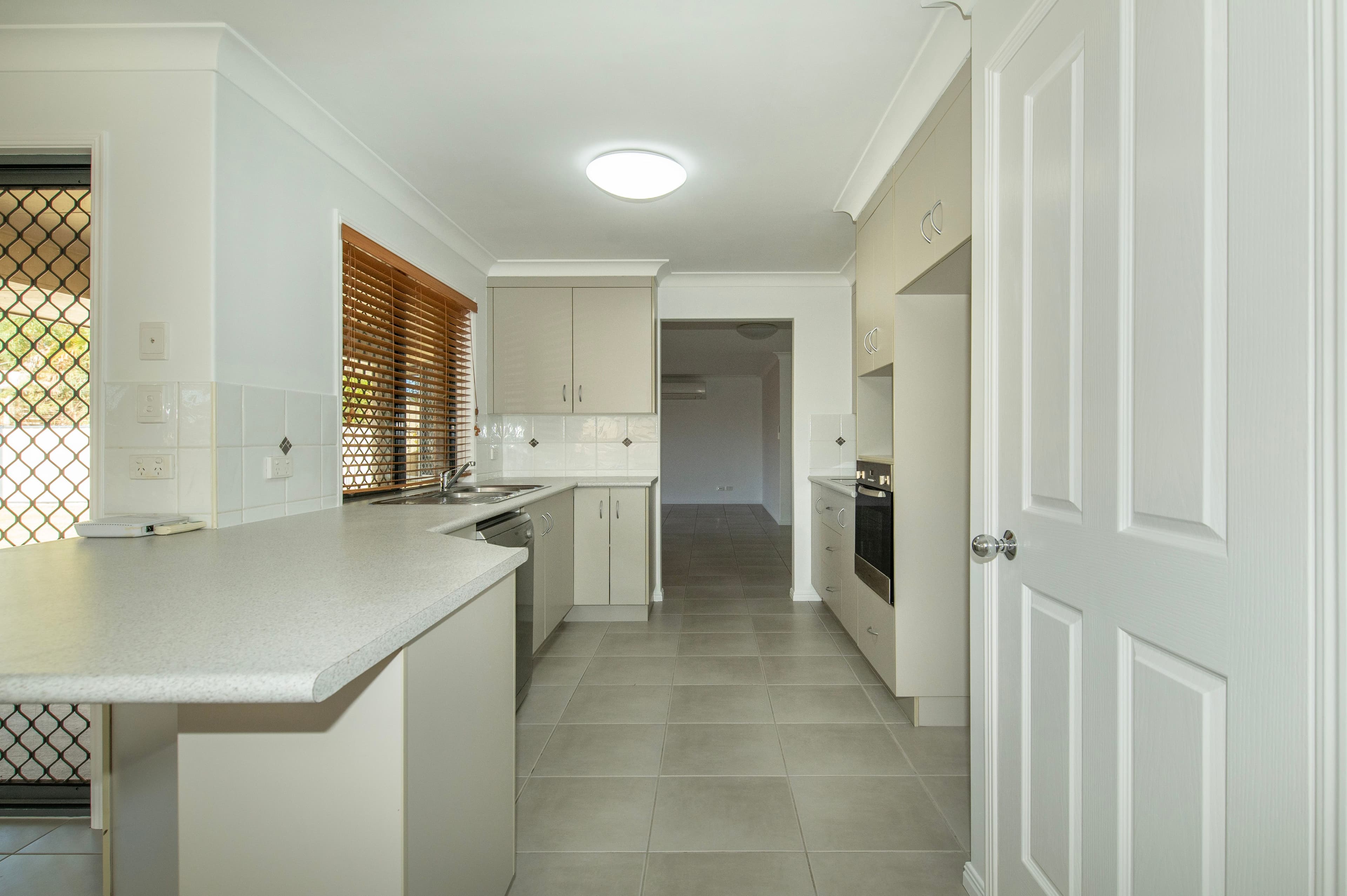 33 Paroz Crescent, Biloela QLD 4715, Biloela - Thumbnail 3