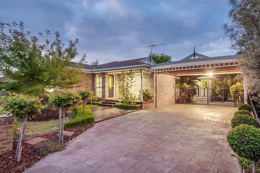 18 Metropolitan Avenue, Craigieburn VIC 3064, Craigieburn - Image 1