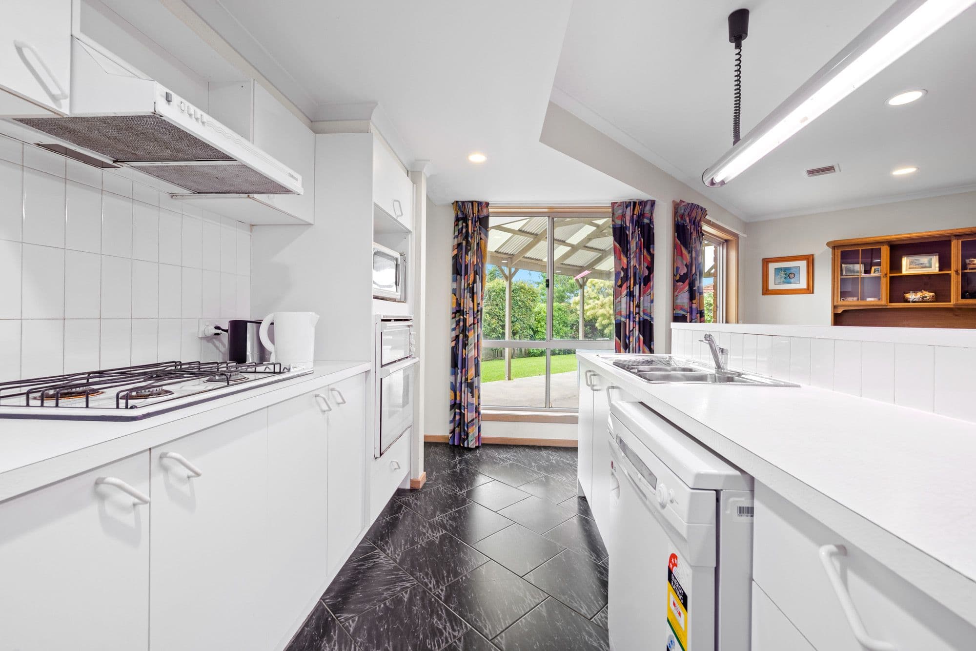 14 Protea Court, Hoppers Crossing VIC 3029, Hoppers Crossing - Thumbnail 3