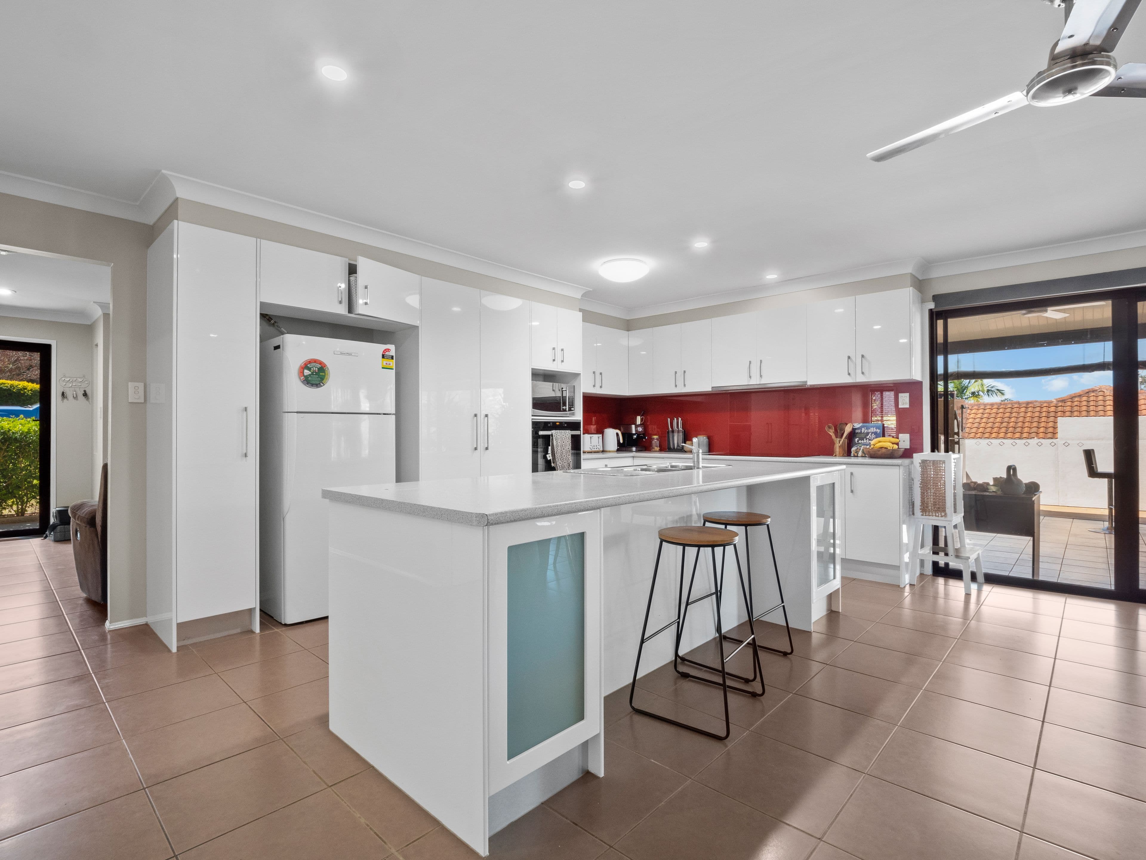 23 Penrhyn Street, Pacific Pines QLD 4211, Pacific Pines - Thumbnail 2