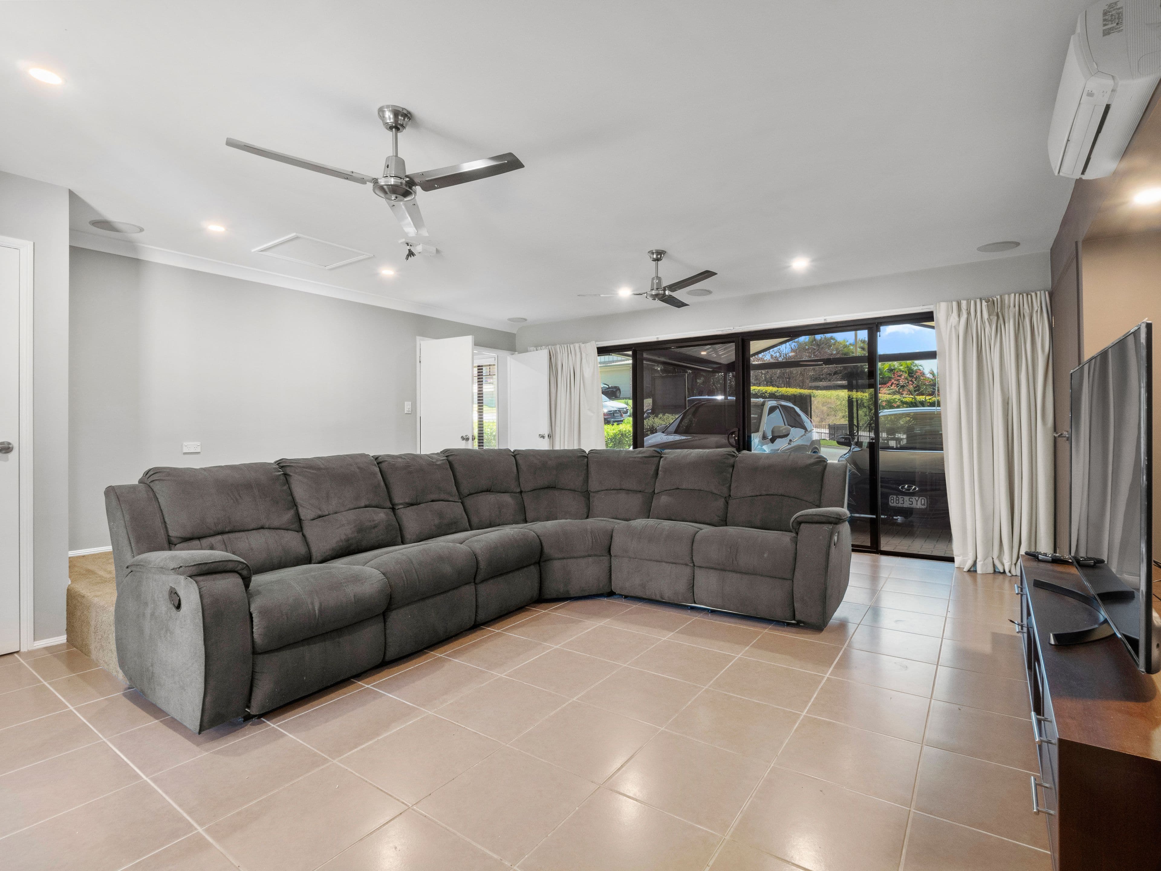 23 Penrhyn Street, Pacific Pines QLD 4211, Pacific Pines - Thumbnail 6