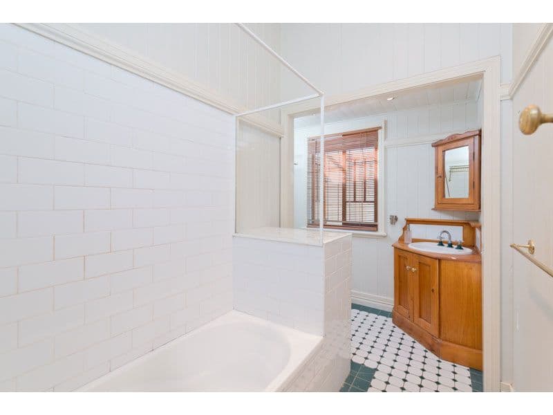 9 Bridge Street, Ashgrove QLD 4060, Ashgrove - Thumbnail 3