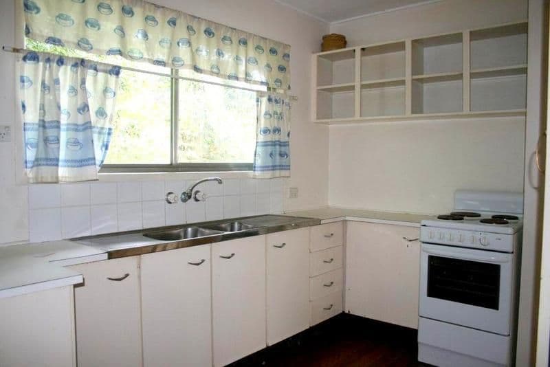 8 Cougar Street, INDOOROOPILLY QLD 4068, Indooroopilly - Thumbnail 3