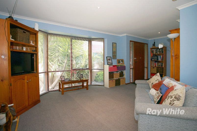 50 Huon Park Road, CRANBOURNE VIC 3977, Cranbourne North - Thumbnail 5
