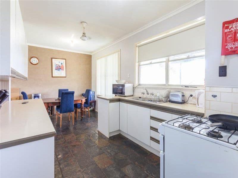 14 Aurea Court, Clarinda VIC 3169, Clarinda - Thumbnail 4