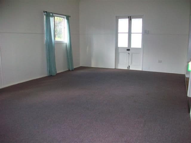 18 Hunter Street, Roma QLD 4455, Roma - Thumbnail 2
