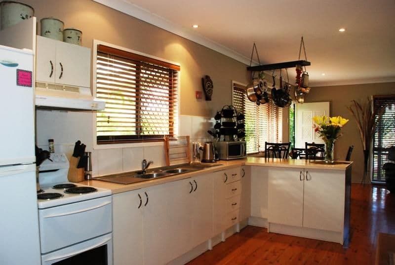 94 Sheehan Avenue, HOPE ISLAND QLD 4212, Hope Island - Thumbnail 3