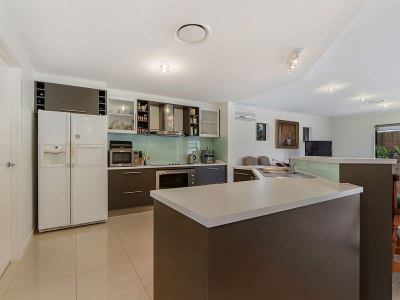 22 Essen Place, Oxenford QLD 4210, Oxenford - Thumbnail 3