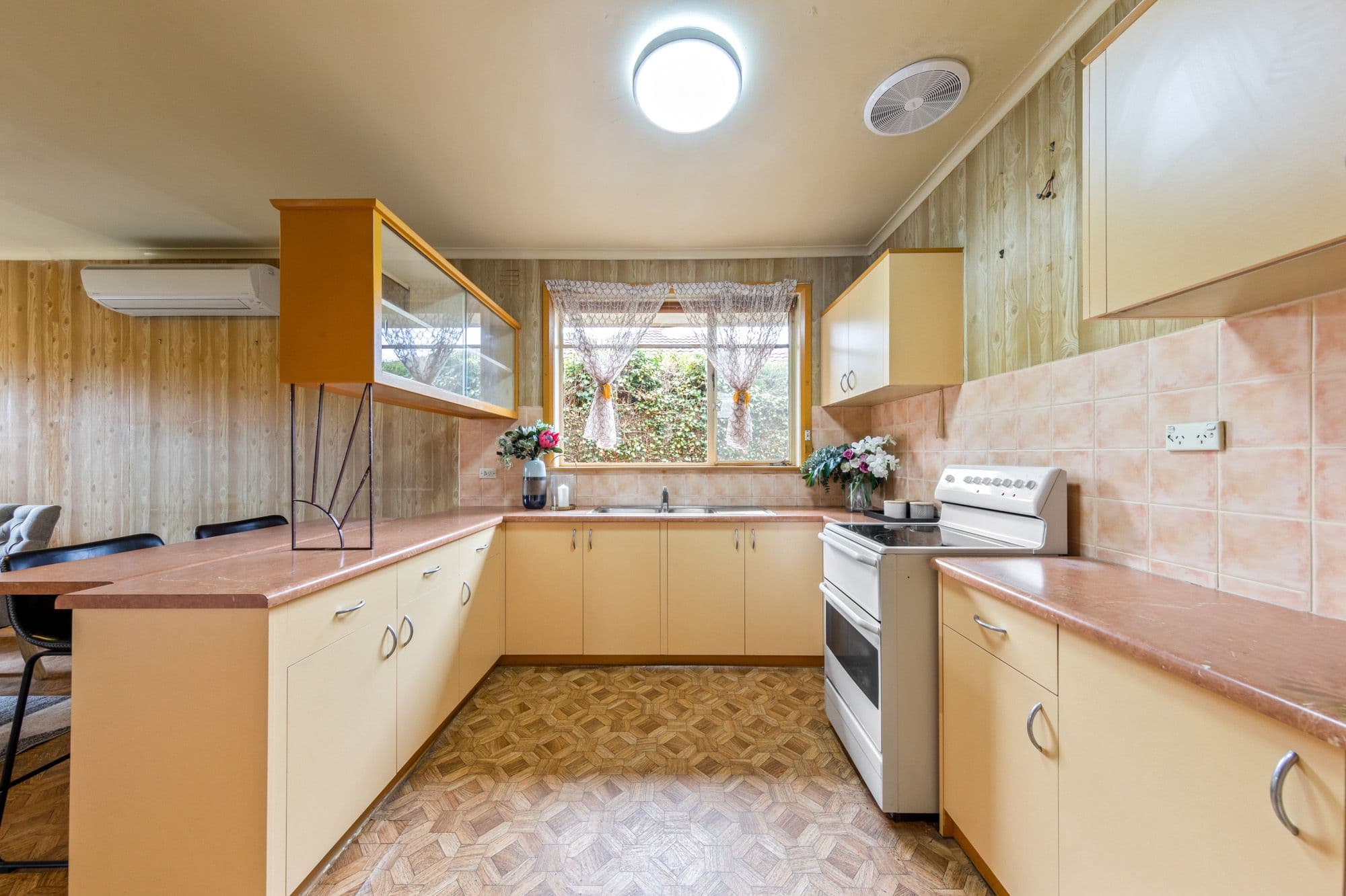 3 Brook Crescent, Box Hill South VIC 3128, Box Hill South - Thumbnail 4