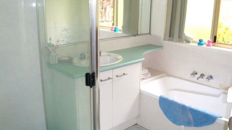 7 Windward Rise, PACIFIC PINES QLD 4211, Pacific Pines - Thumbnail 7