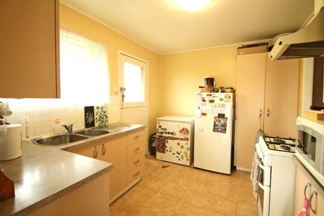 38 Flinders Drive, LEICHHARDT QLD 4305, Leichhardt - Thumbnail 6