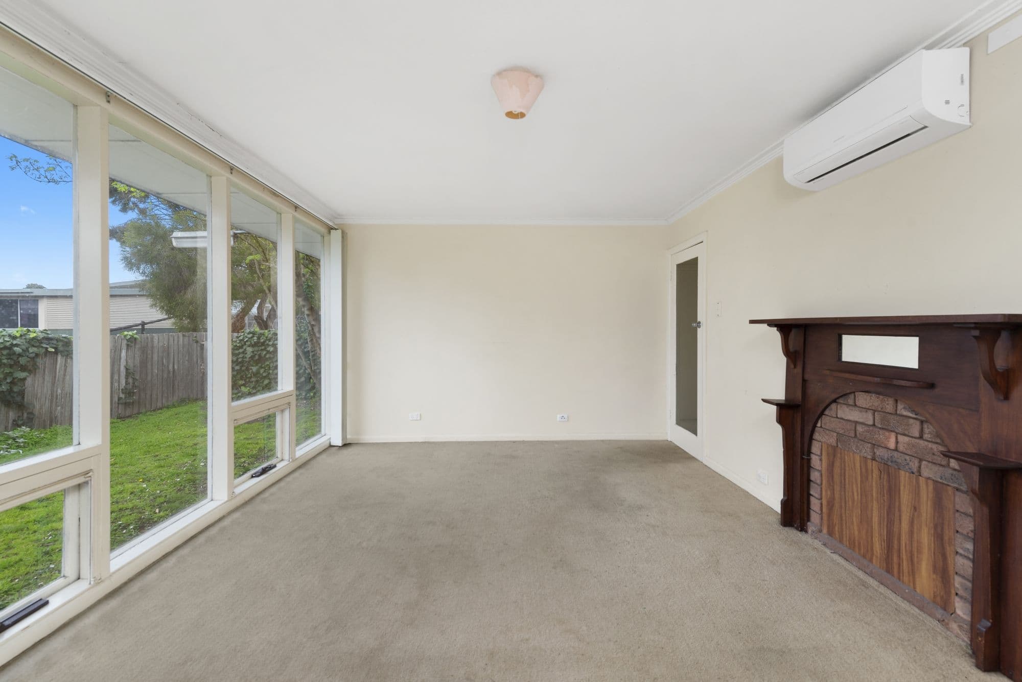 129 Barrabool Road, Highton VIC 3216, Highton - Thumbnail 2