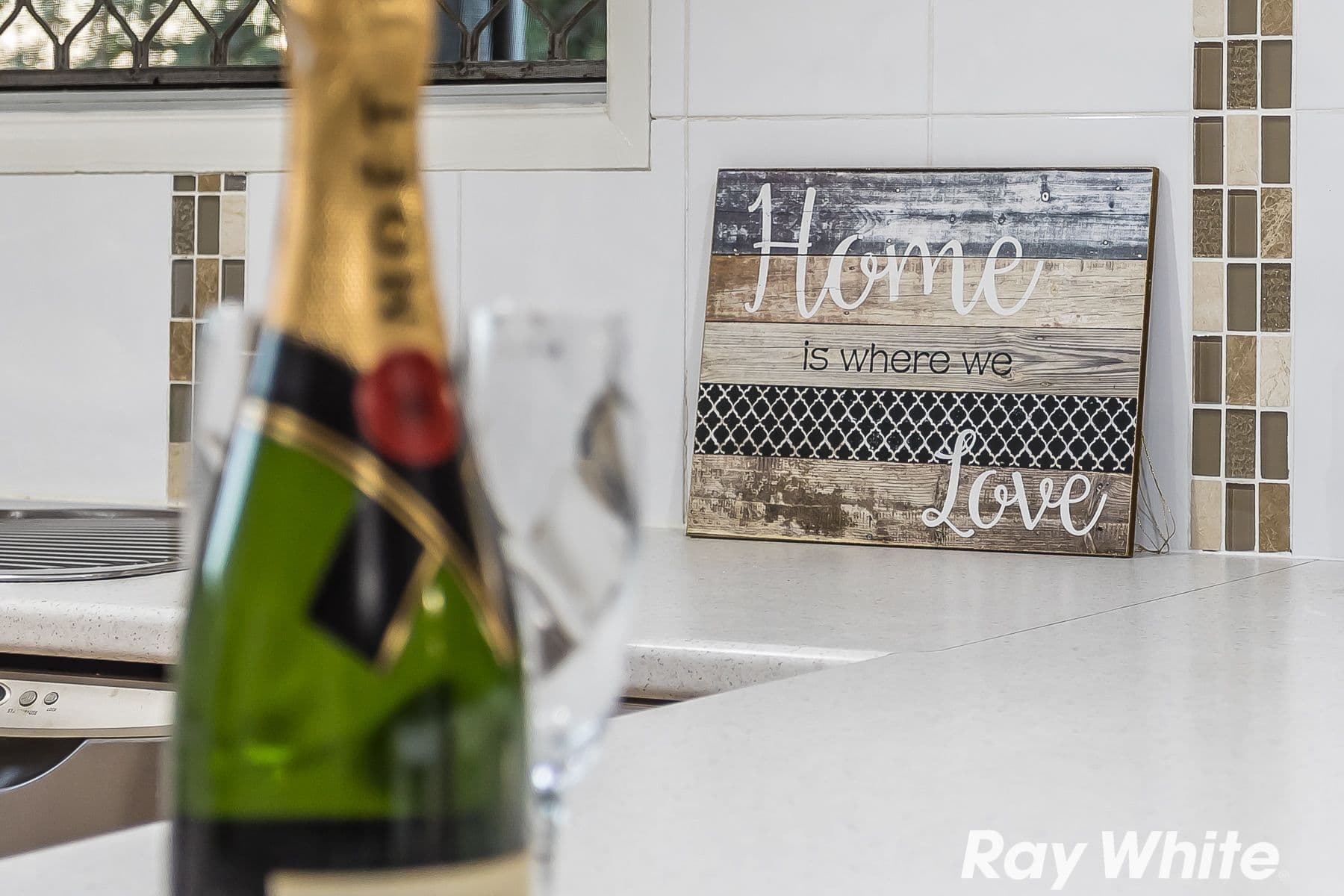 10 Arunga Street, Petrie QLD 4502, Petrie - Thumbnail 8