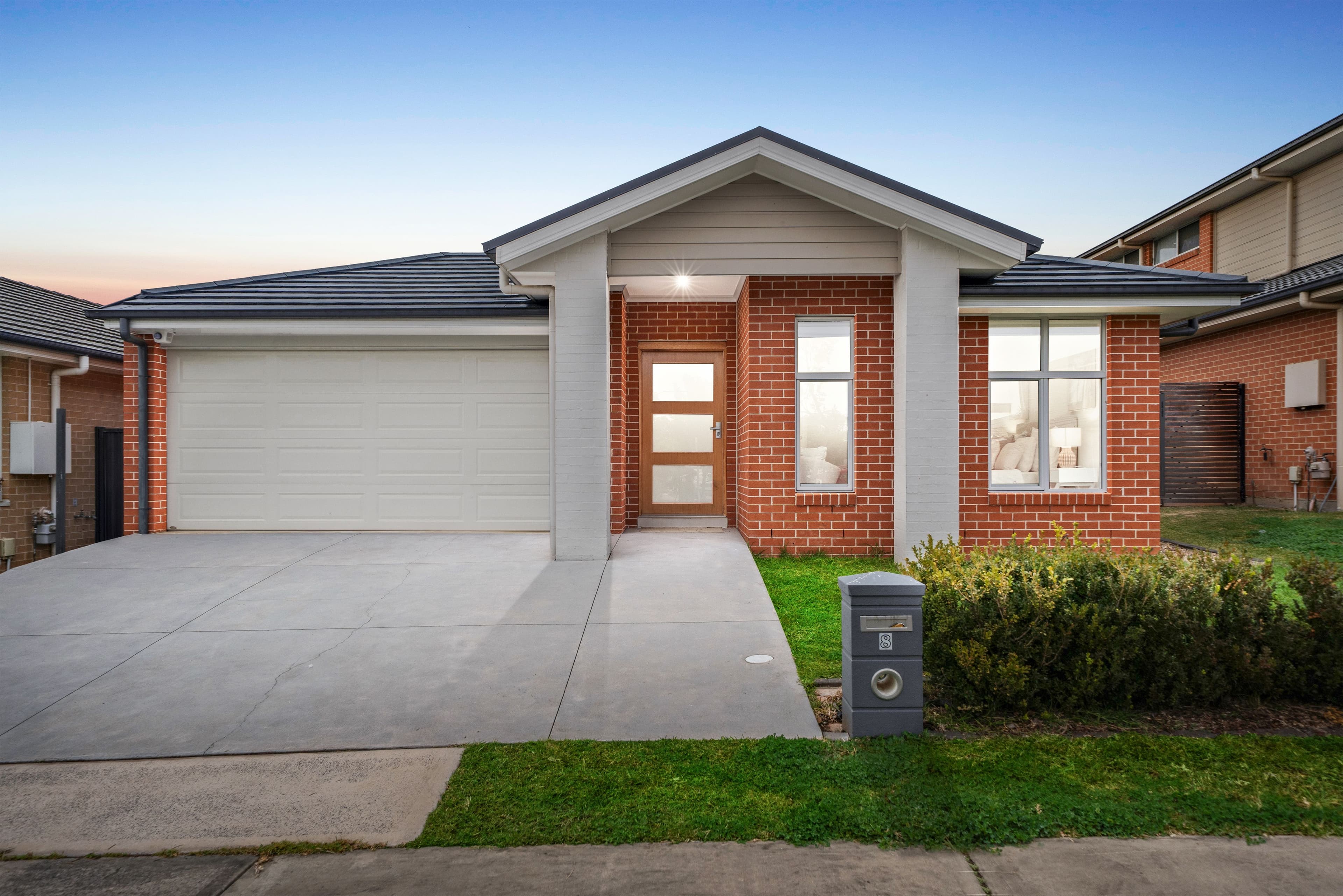 8 Wales Avenue, JORDAN SPRINGS NSW 2747, Jordan Springs - Image 1
