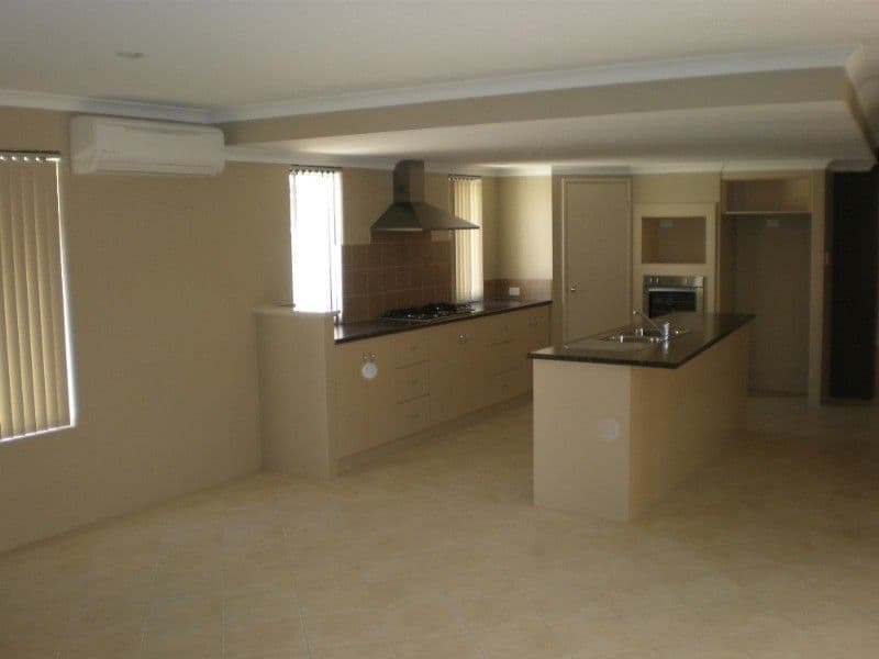 7a Wanda Court, WANDINA WA 6530, Wandina - Thumbnail 3