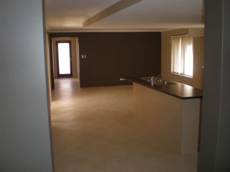 7a Wanda Court, WANDINA WA 6530, Wandina - Thumbnail 4